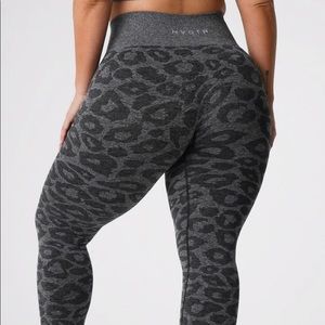 NVGTN Black Speckled Leopard Leggings